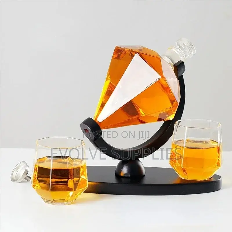 1 Litre Diamond Shaped Decanter