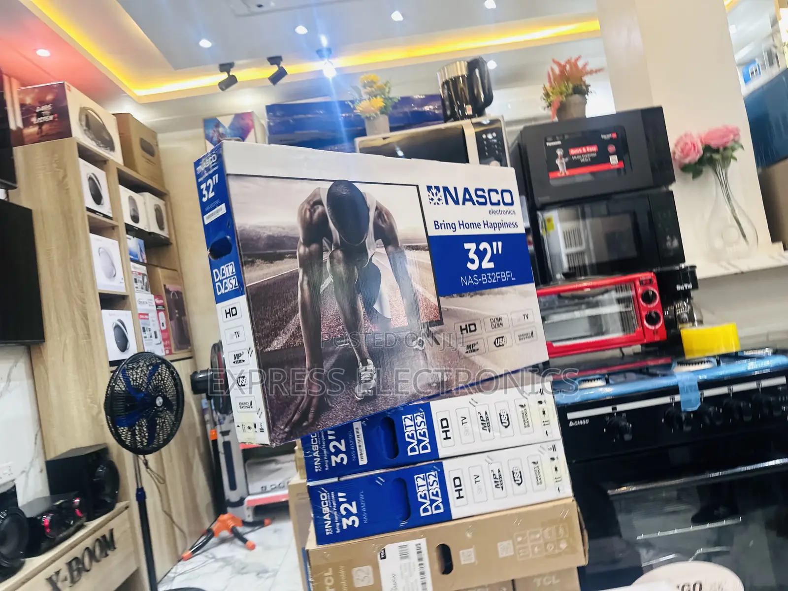 Unique Design Slim FHD Satellite 32” Nasco.