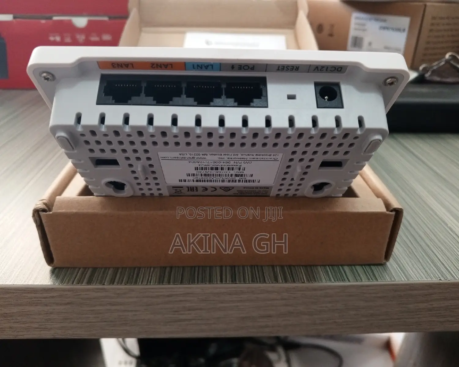 Grandstream Gwn7602 Compact Wifi Access Point With Switch