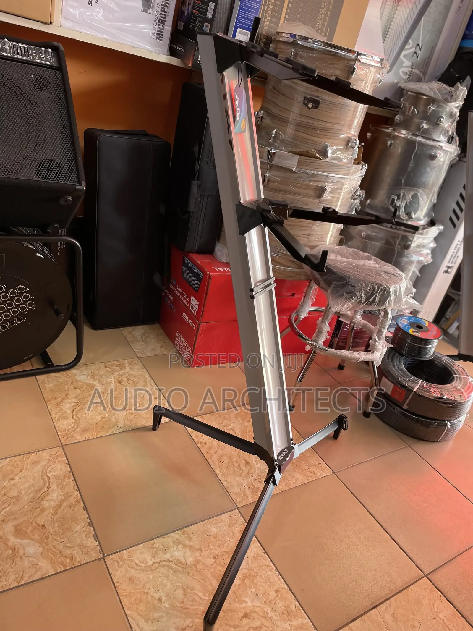 Stay Keyboard Stand