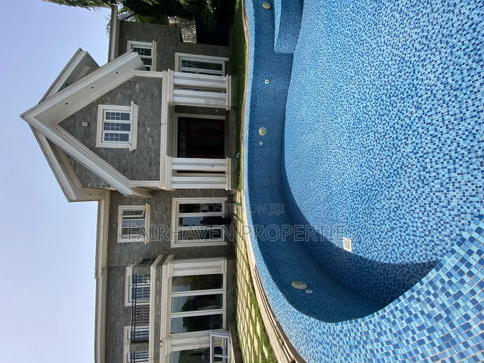 4bdrm Mansion in Tseaddo, Airport Residential Area for sale