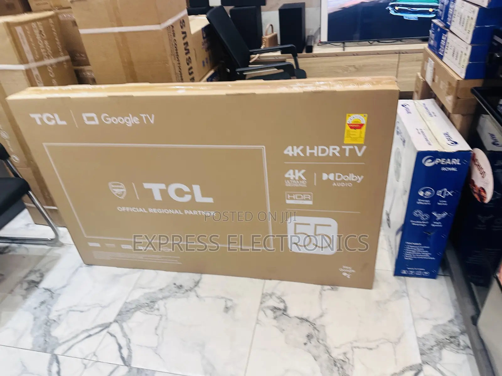 Glossy Slim UHD Smart Glossy LED Screen 55”P645