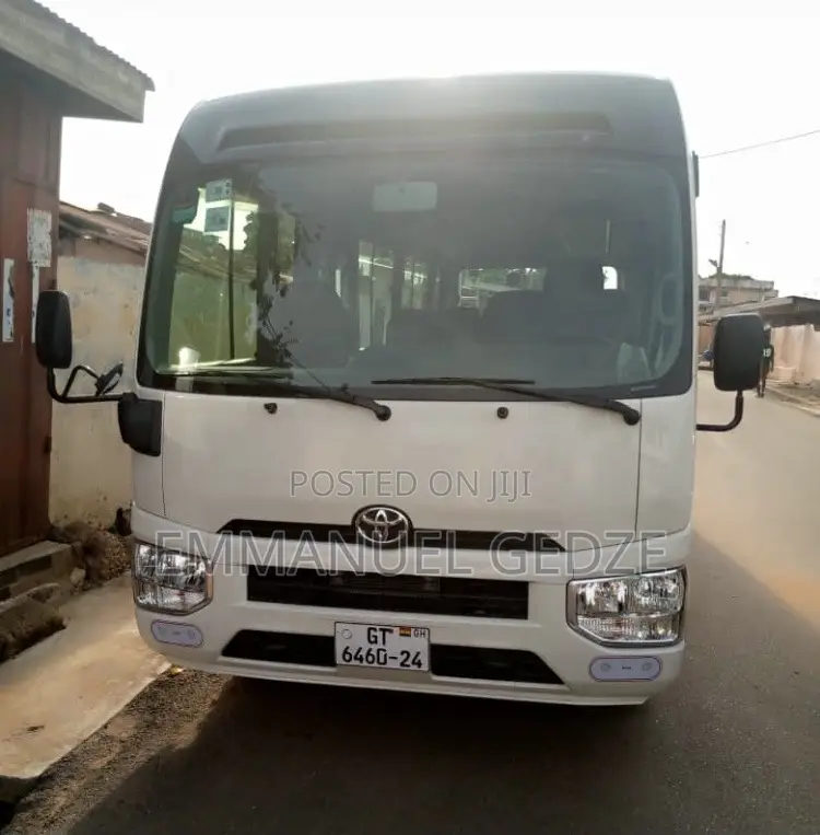 Coaster Bus for Rent - 30 Seater