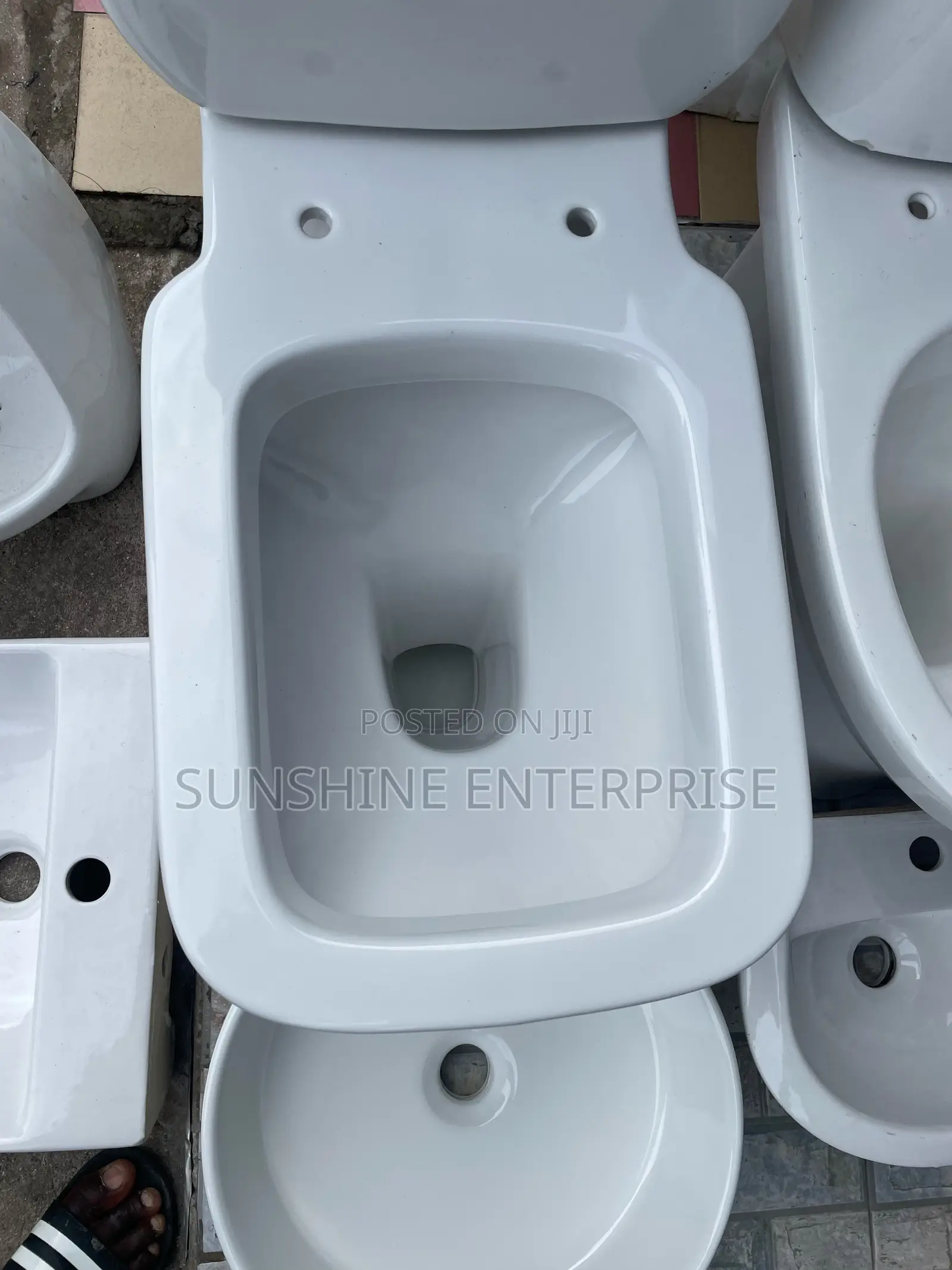 Square Twyford W/C