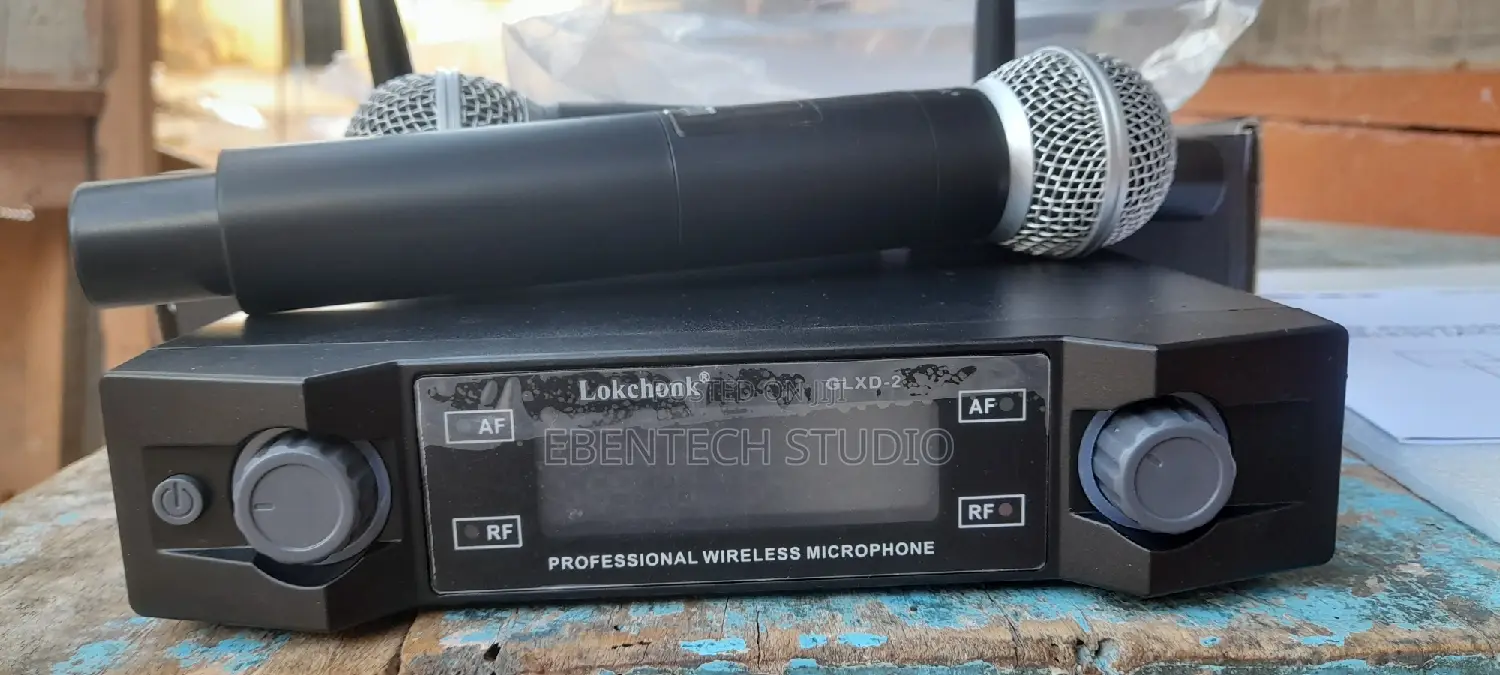 Handheld Wireless Microphone