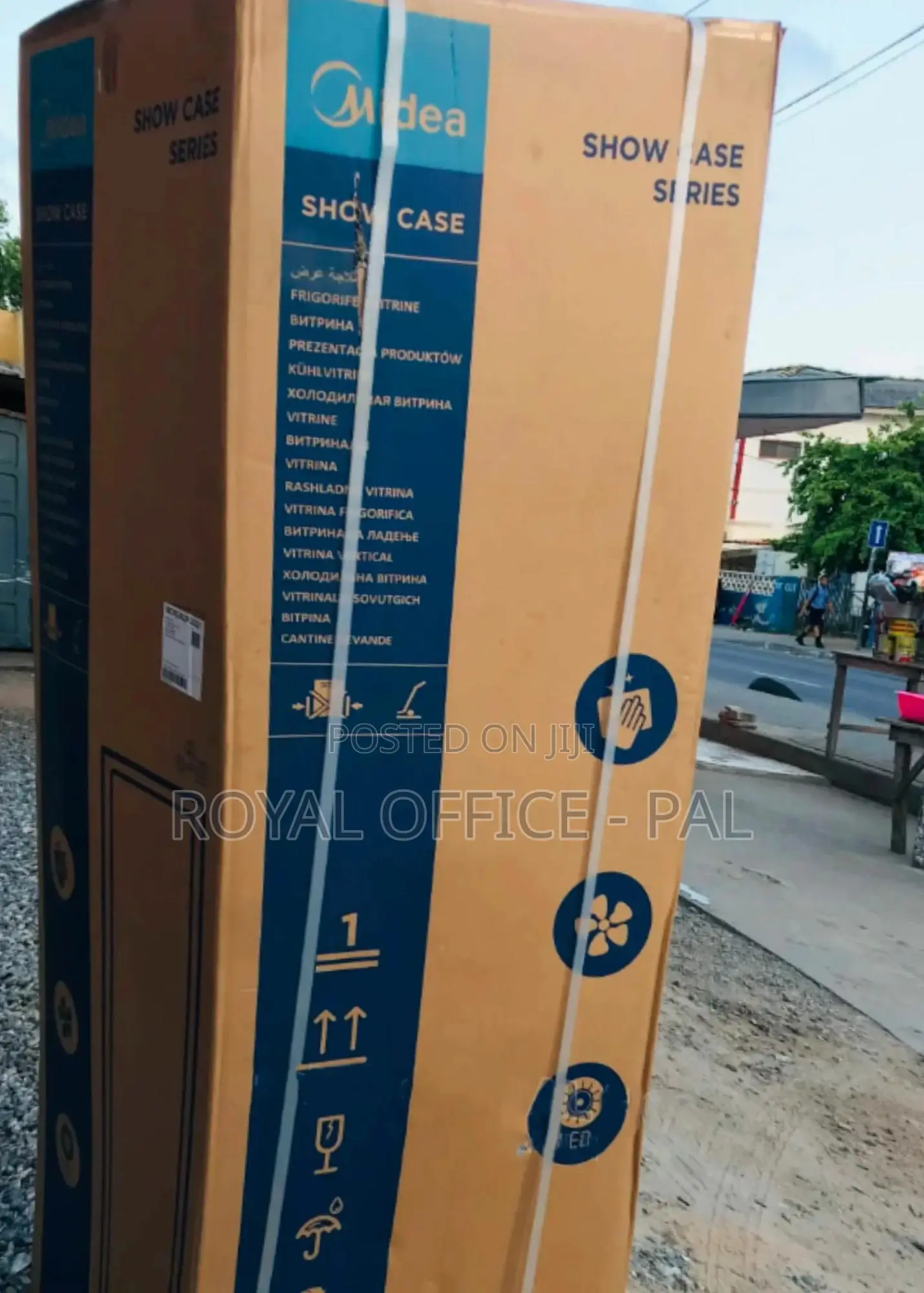 Magnificent Midea MDRZ432FZG21 1 Door Display Fridge