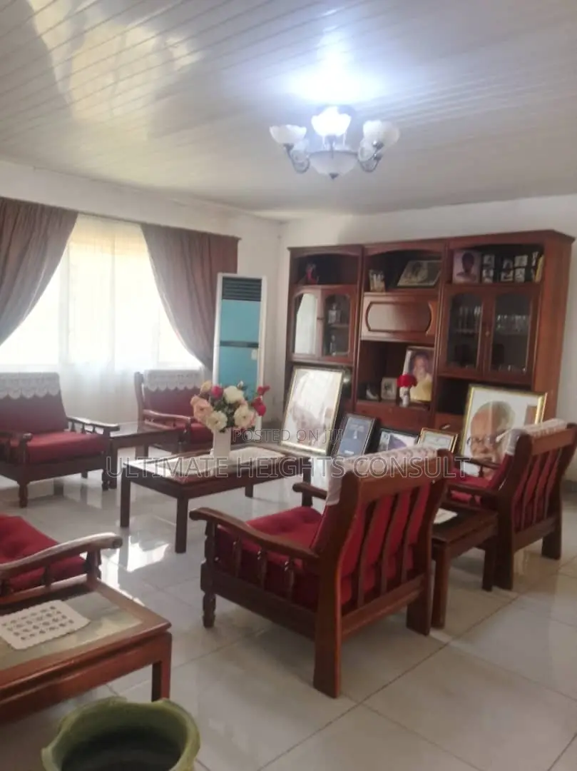 9bdrm House in Lapaz Tabora Number for sale