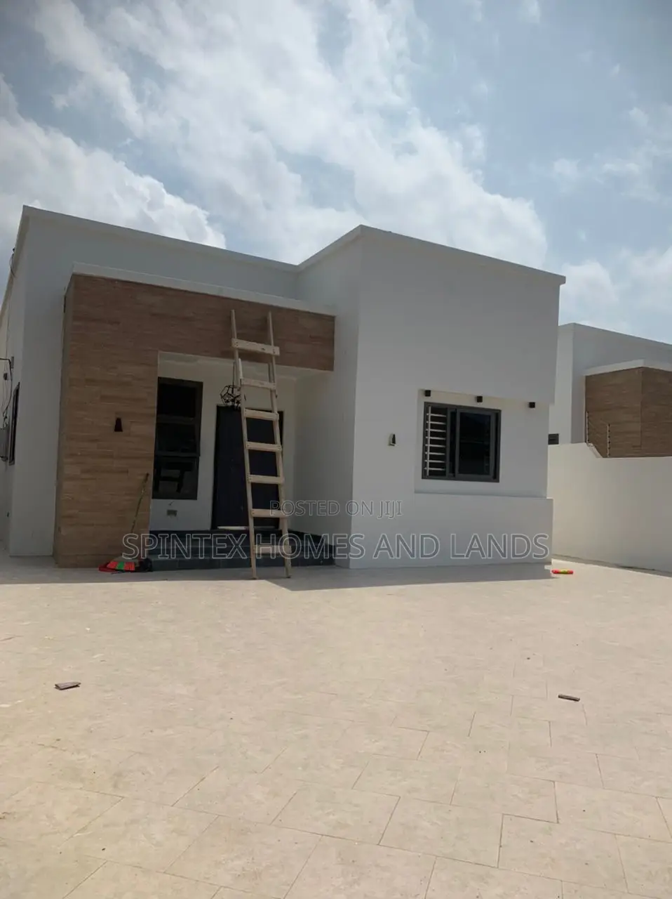 3bdrm House in Batsonaa Total, Spintex for sale