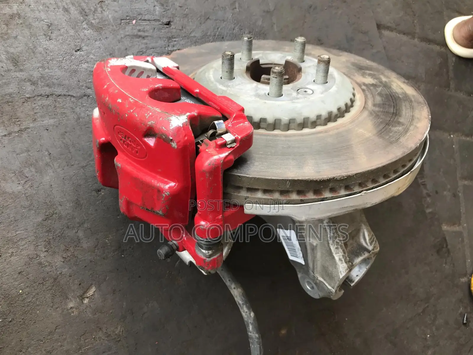 Jargua E - Pace 2018-2020 Wheel Hub (Front Right Complete)