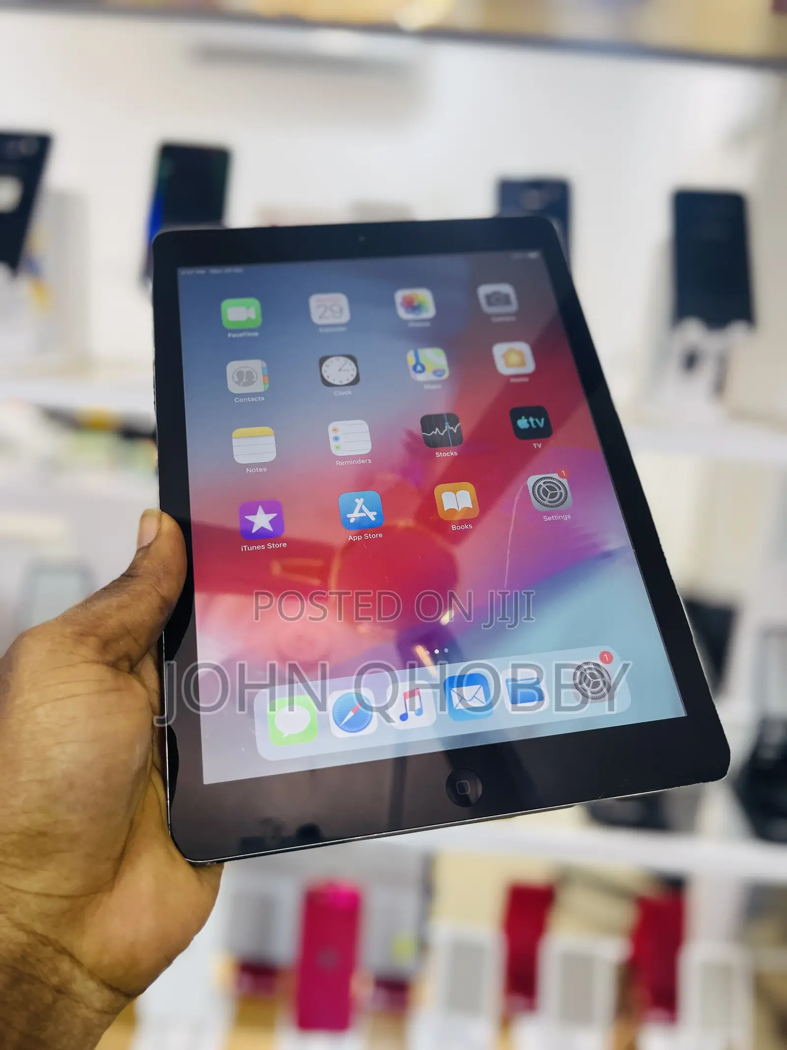 Apple iPad Air 16 GB Gray
