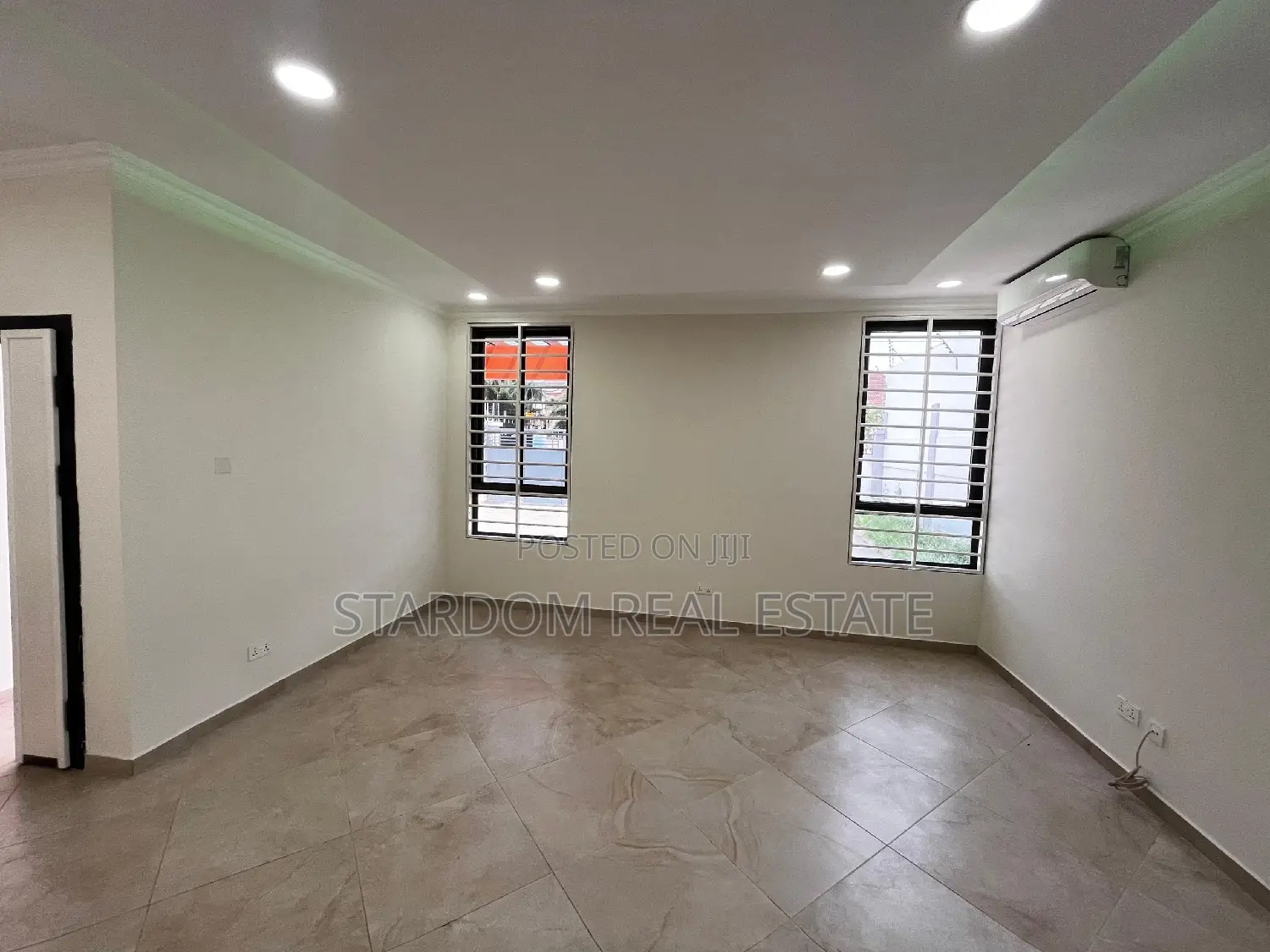 Furnished 4bdrm Duplex in East Legon for rent