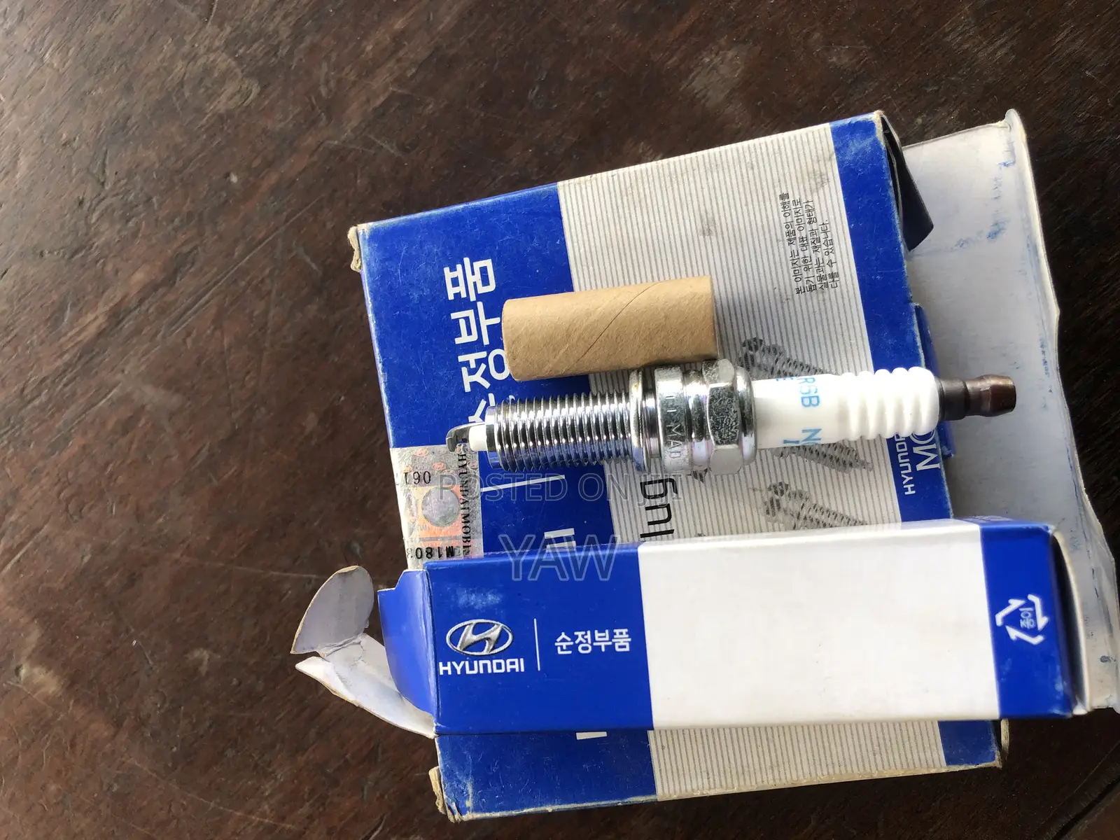 Hyundai Elantra 2012 Plugs