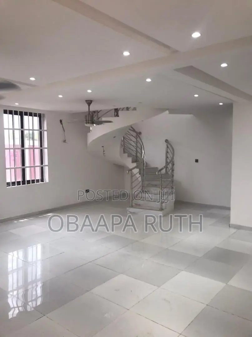 4bdrm House in Adenta for rent