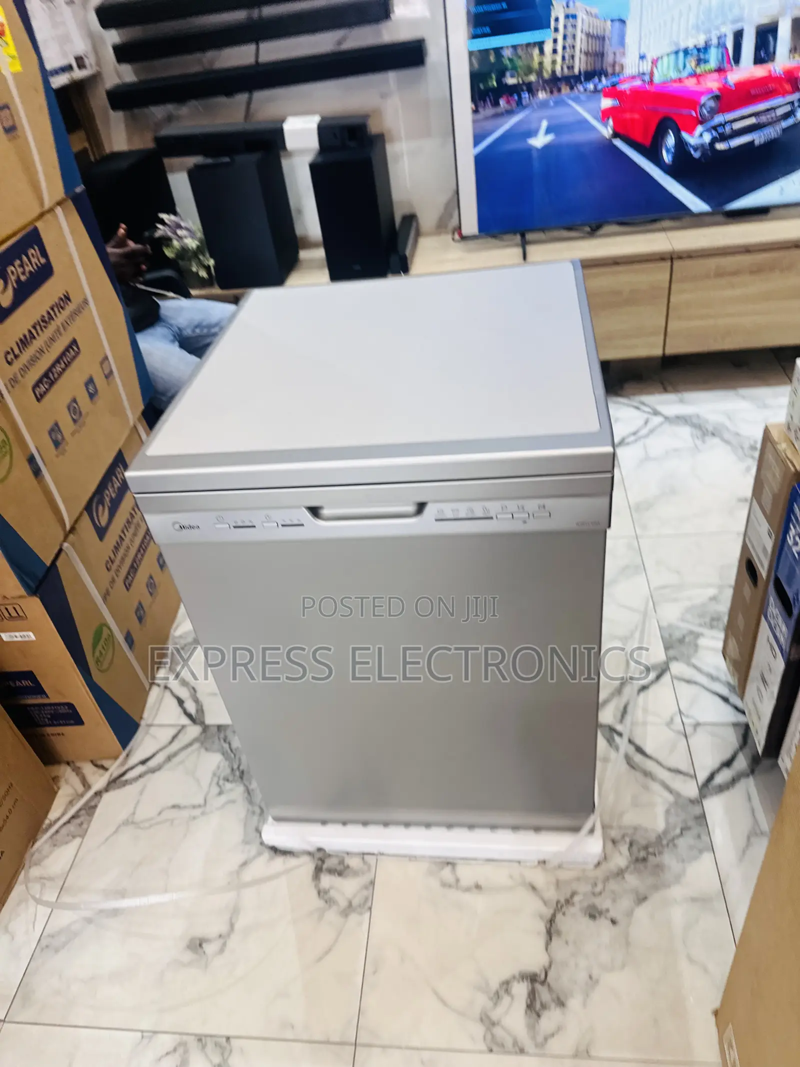 High Quality Sleek Grey Color Dishwasher WQP12-5203—Midea