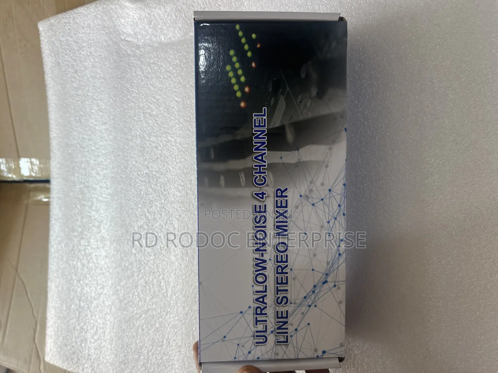 Ultralow - Noise 4 Channel Mixer