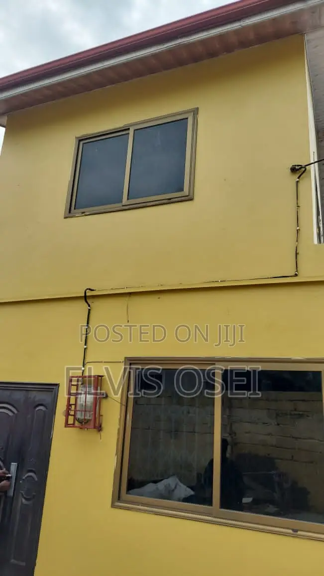 2bdrm Apartment in Adabraka, Accra Metropolitan for rent