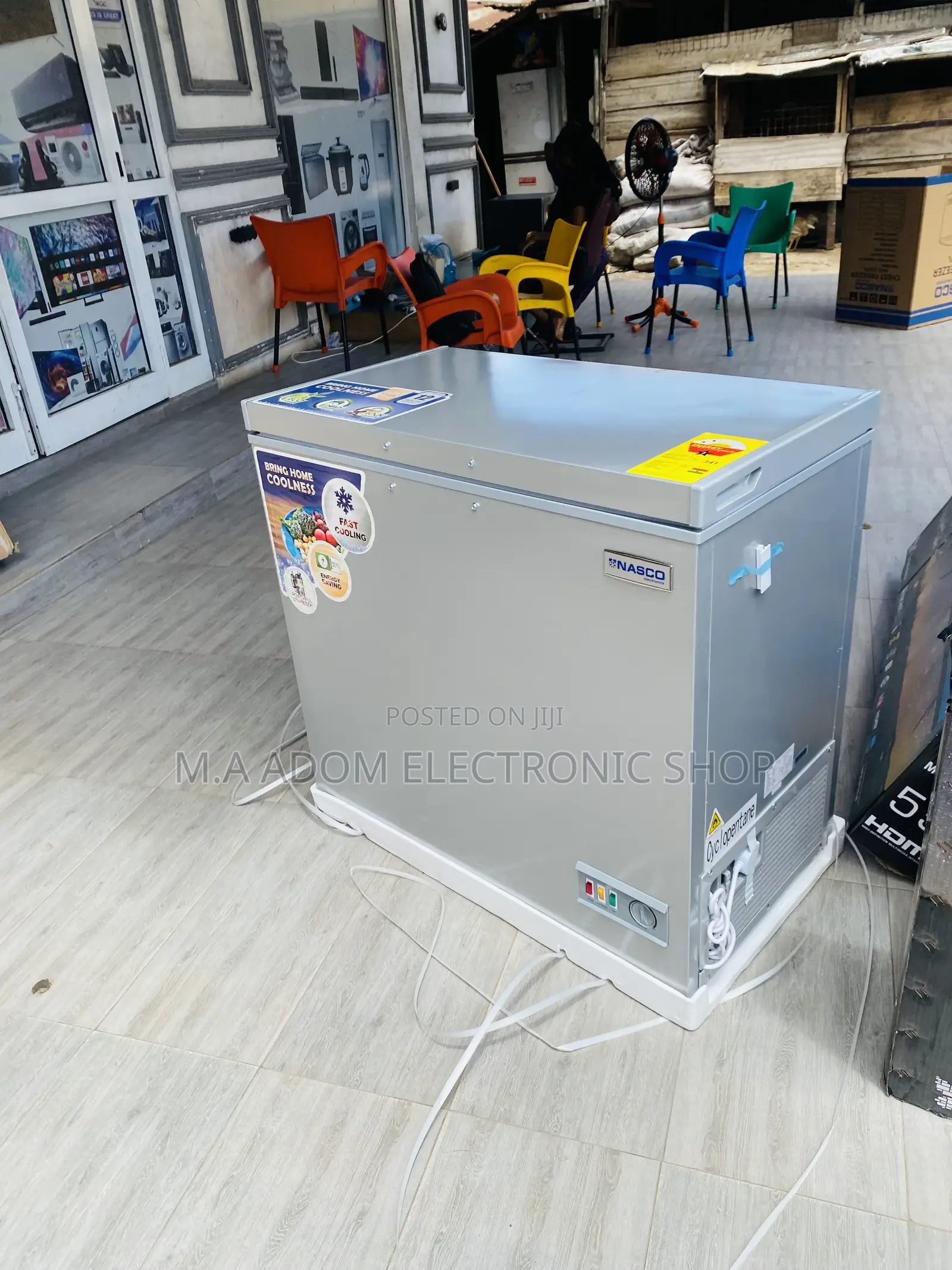 Single Door Nasco 250 Electric Chest Freezer(Gray).
