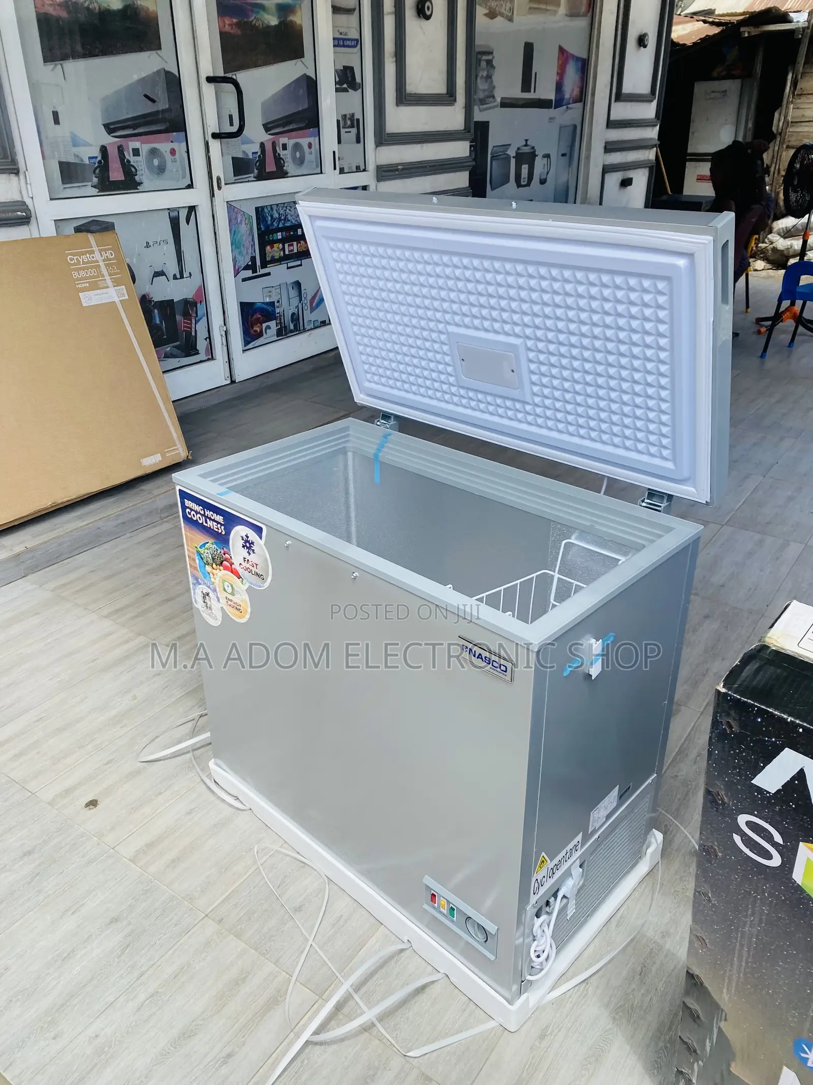 Adorable Nas 250 Nasco Single Door Electric Chest Freezer.