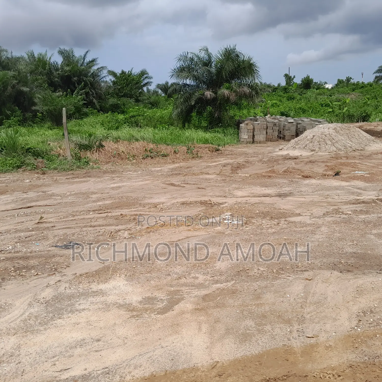 Half Plot for Sale at West Fijia