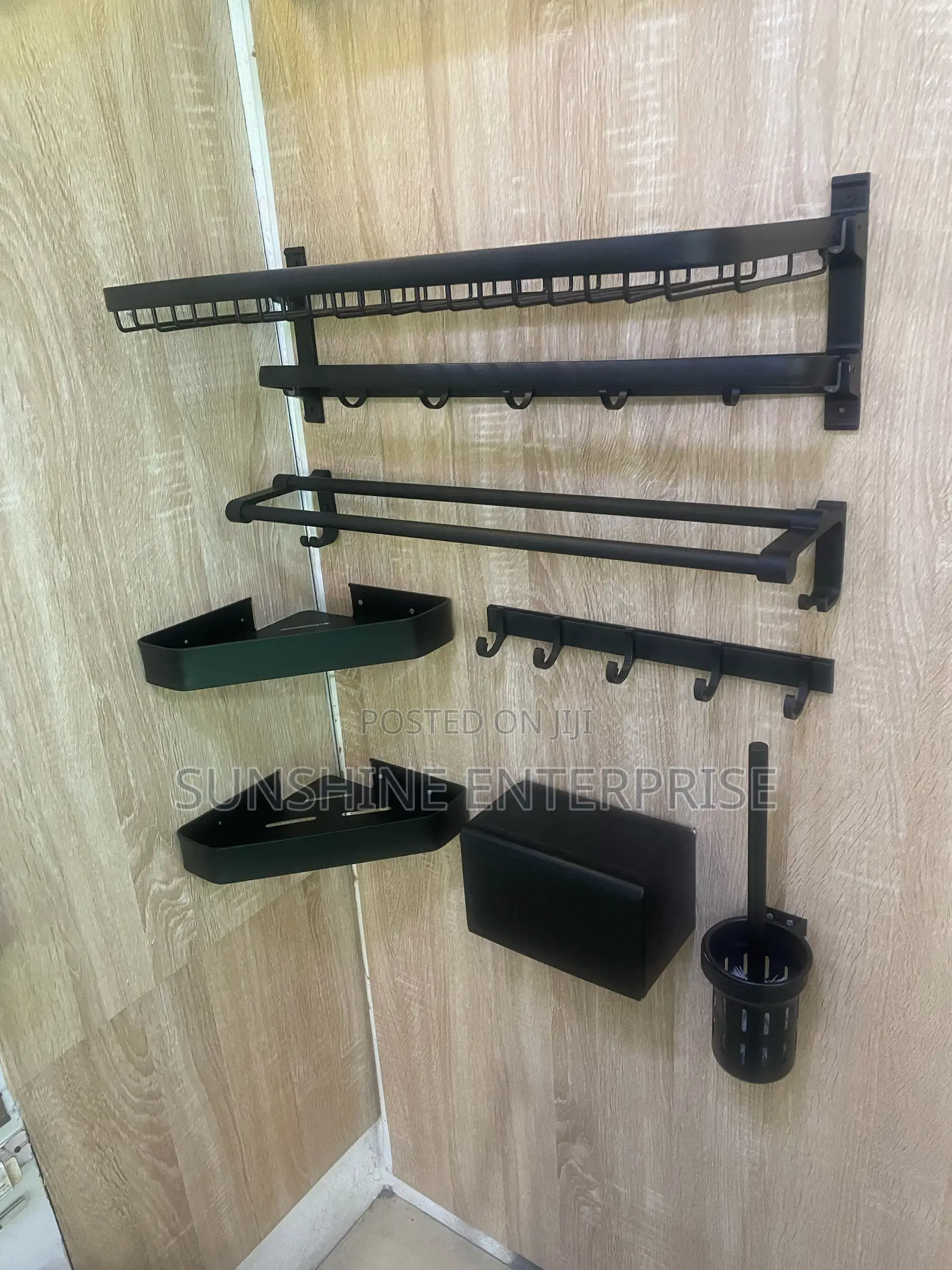 Quality All Black Bathroom Accessories
