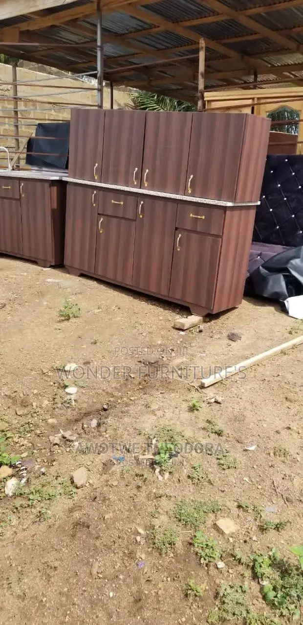 Quality Kitchen Cabinets Top and Down