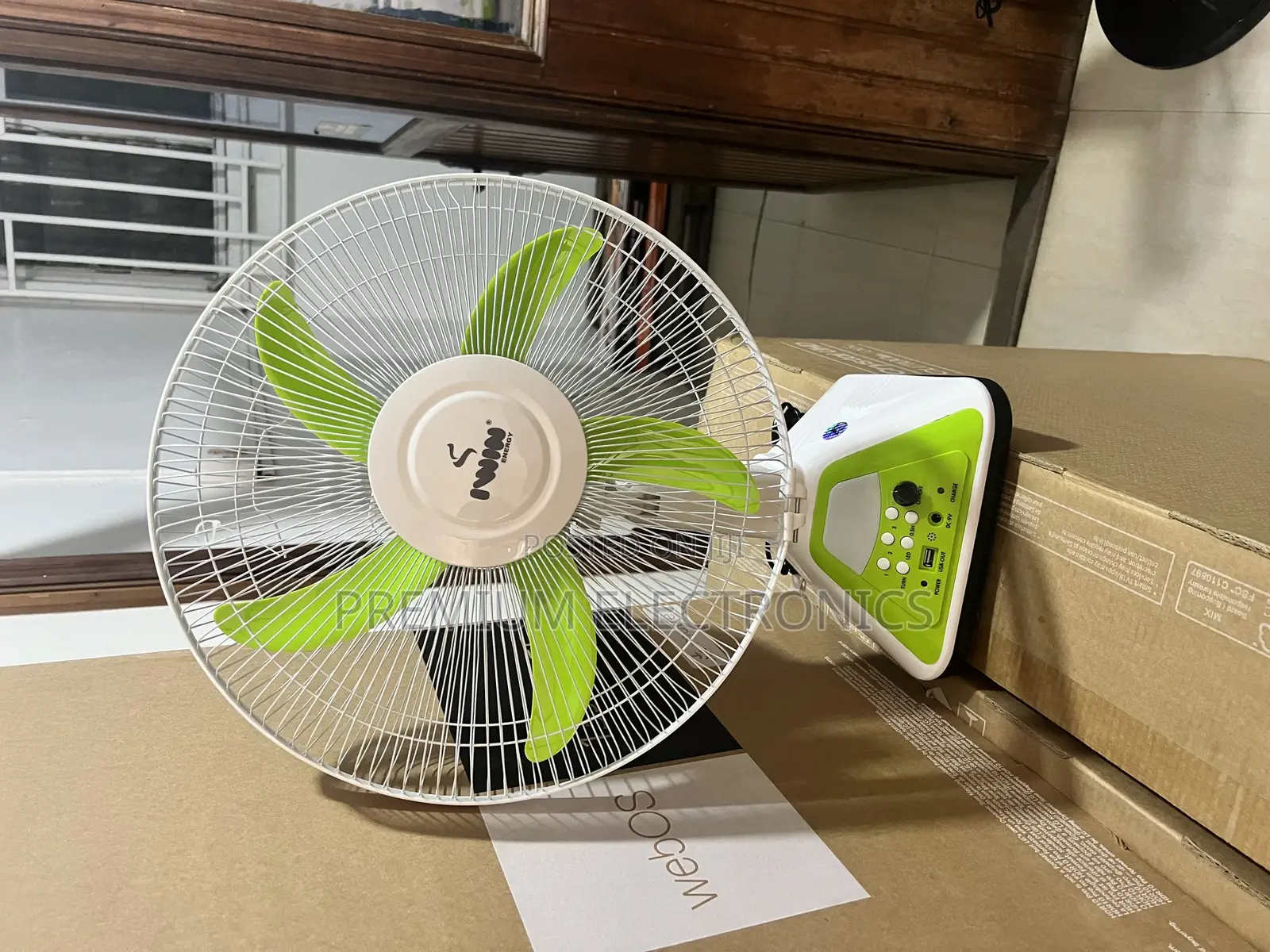 Multiple Use Wall or Table Fan, Rechargeable IWIN Solar, USB