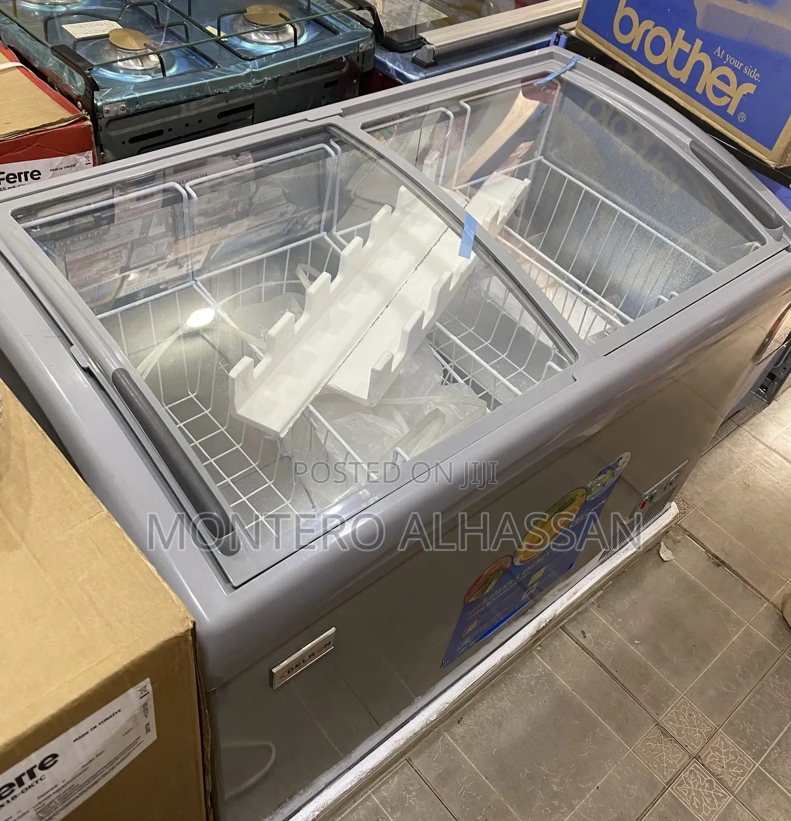 Delron Displays Freezer 258liters