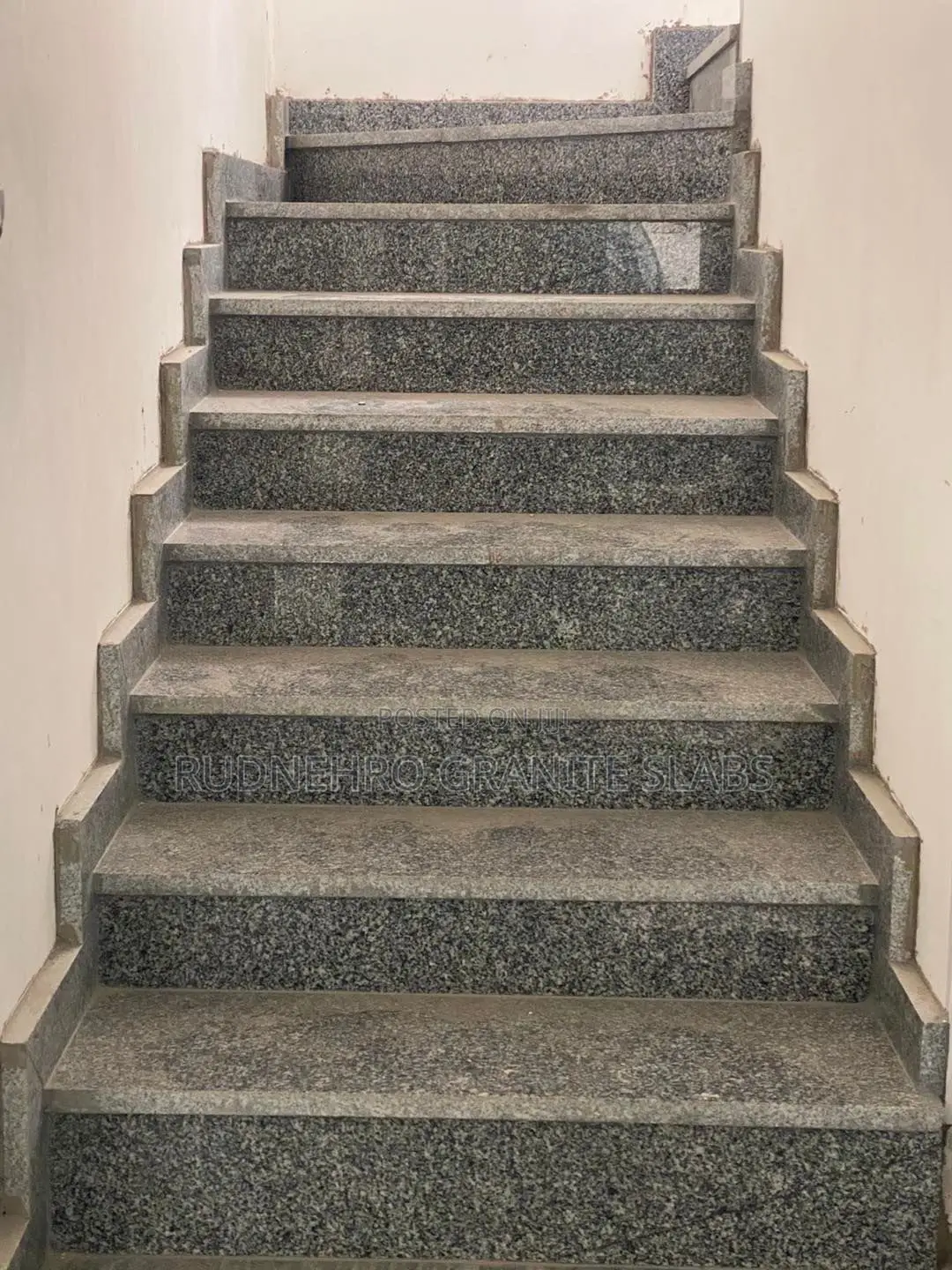 Granite Tiles for Compound and Driveway