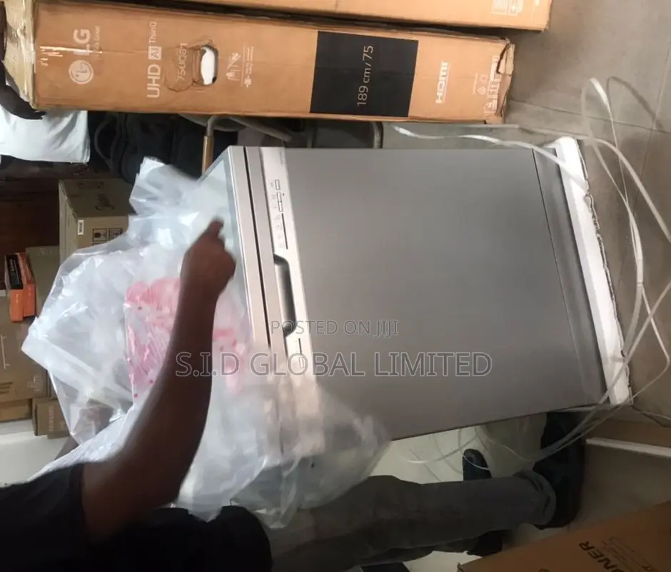 Good Midea 12 Plates Dishwasher Full Board
