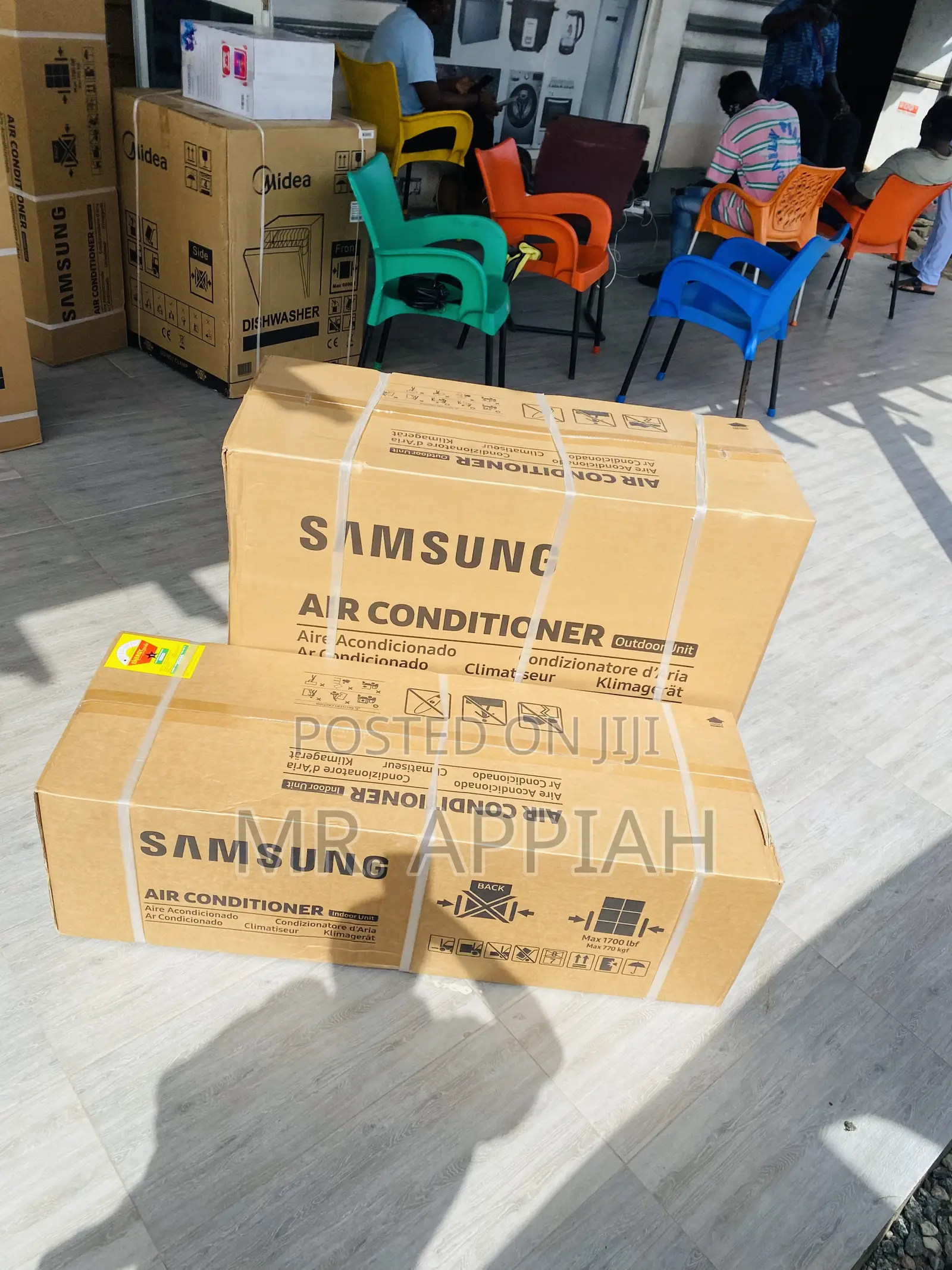 R410 Samsung Split Type Air Conditioner(White)2.5hp.