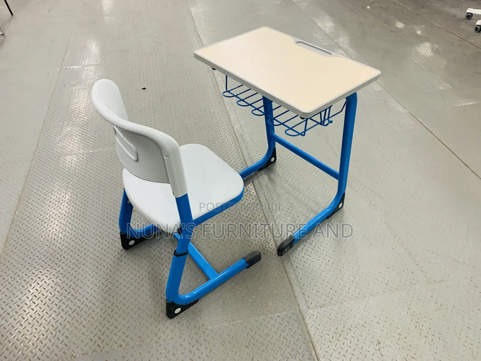 Student Desks