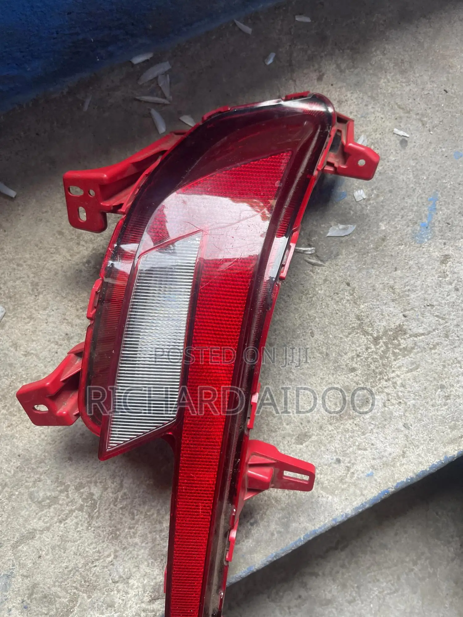 Hyundai Elantra 2018 Back Bumper Reflector Available