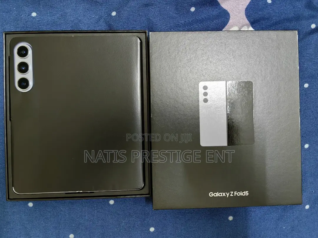 New Samsung Galaxy Fold 5G 512 GB Black
