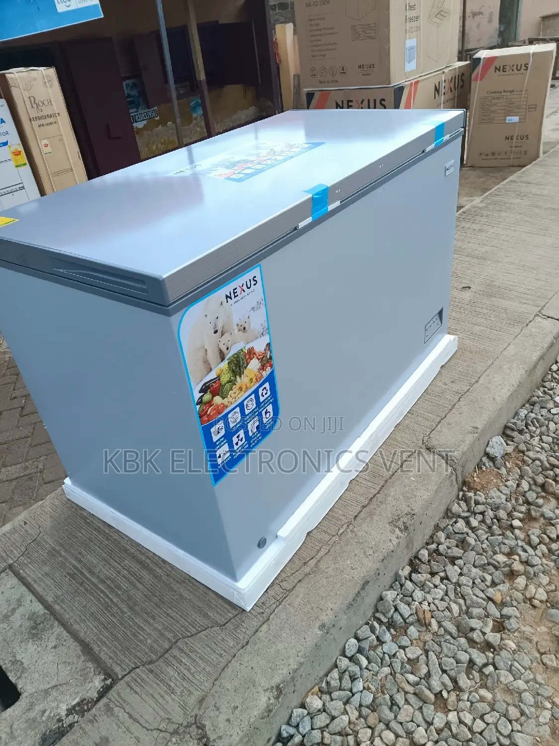 Innova 380ltr Chest Freezer Single Door + Glass
