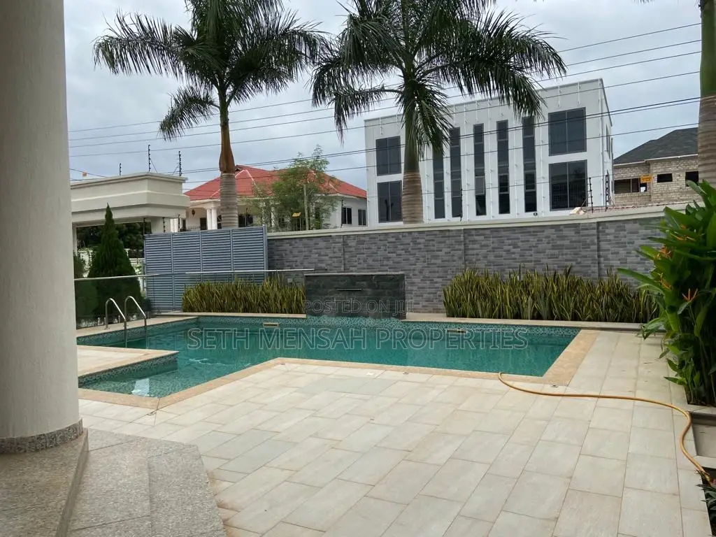 6bdrm Apartment in East Legon for sale
