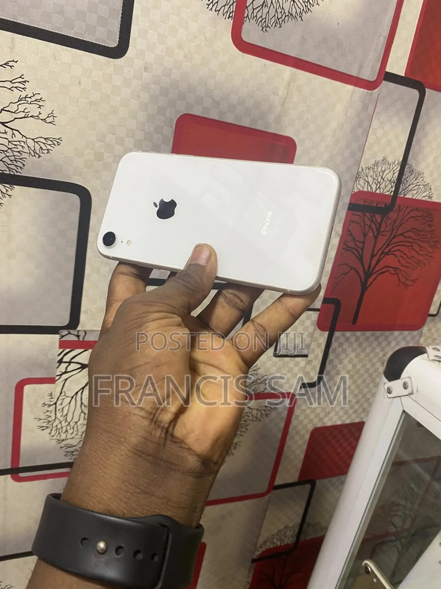 Apple iPhone XR 64 GB White