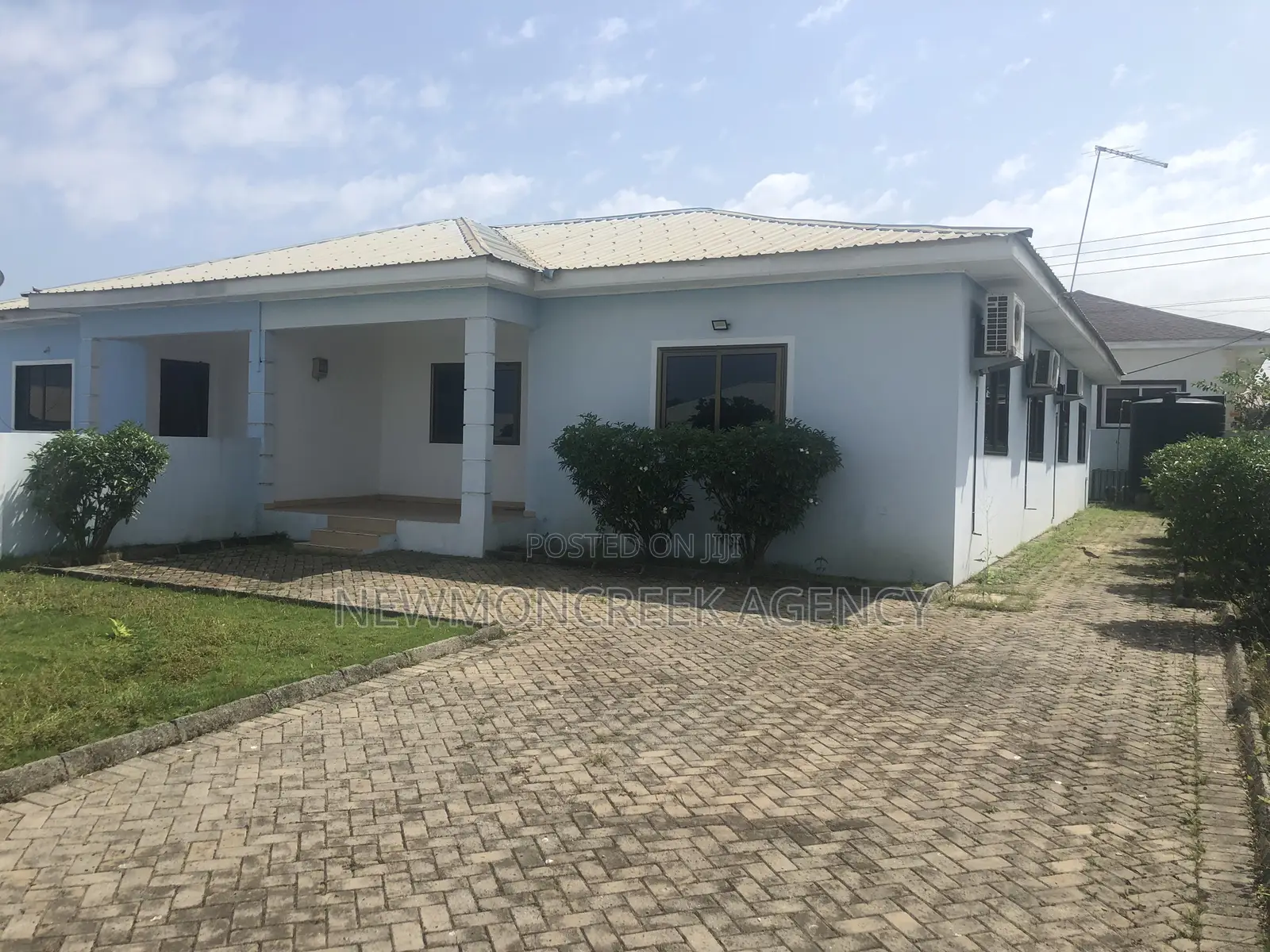 3bdrm Bungalow in Devtraco Estatesc25, Accra Metropolitan for sale