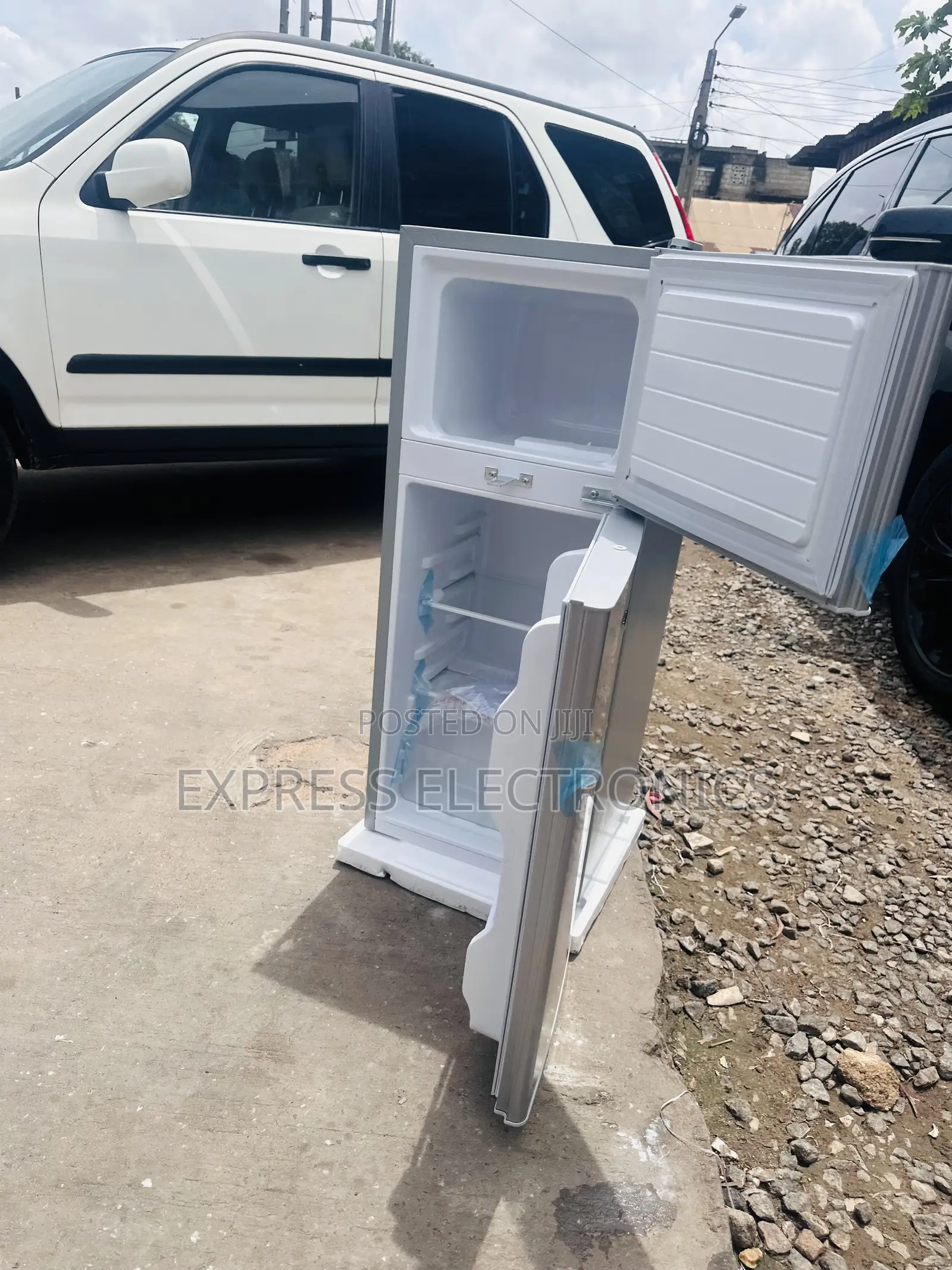Get a New Zara 135 KH Fridge