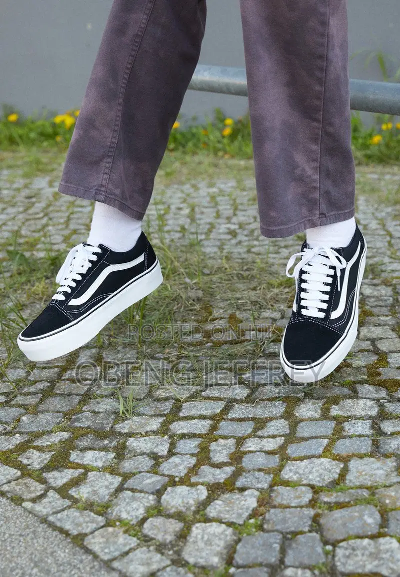 Original Vans Old Skul Black and White