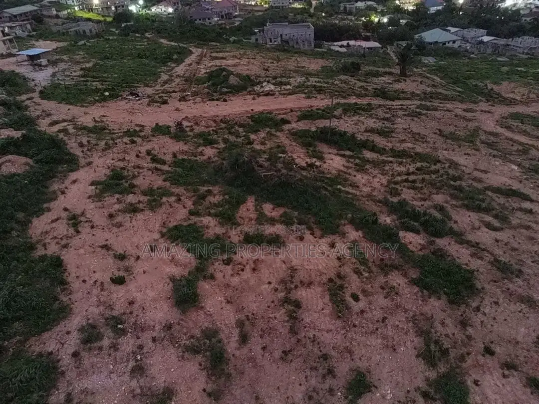 4 Plots of Land at Community 25