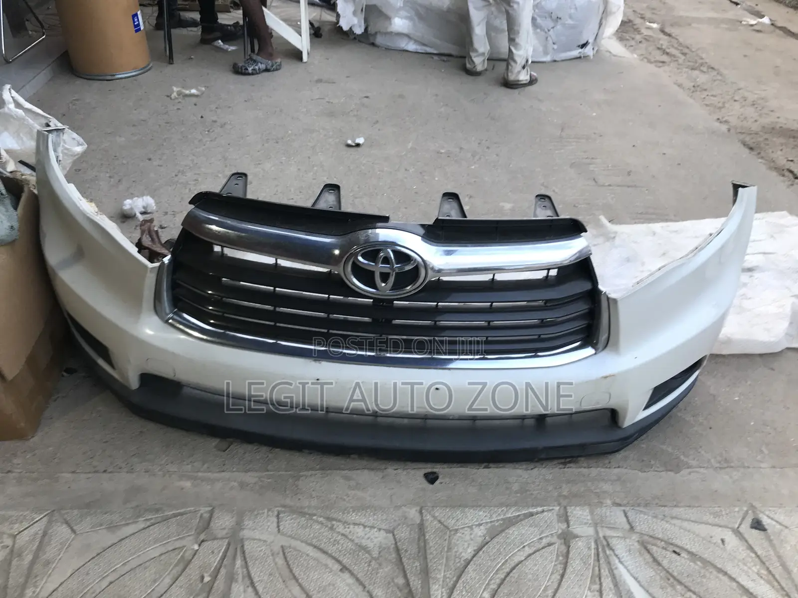 Toyota Highlander 2014,2015 Complete Bumper