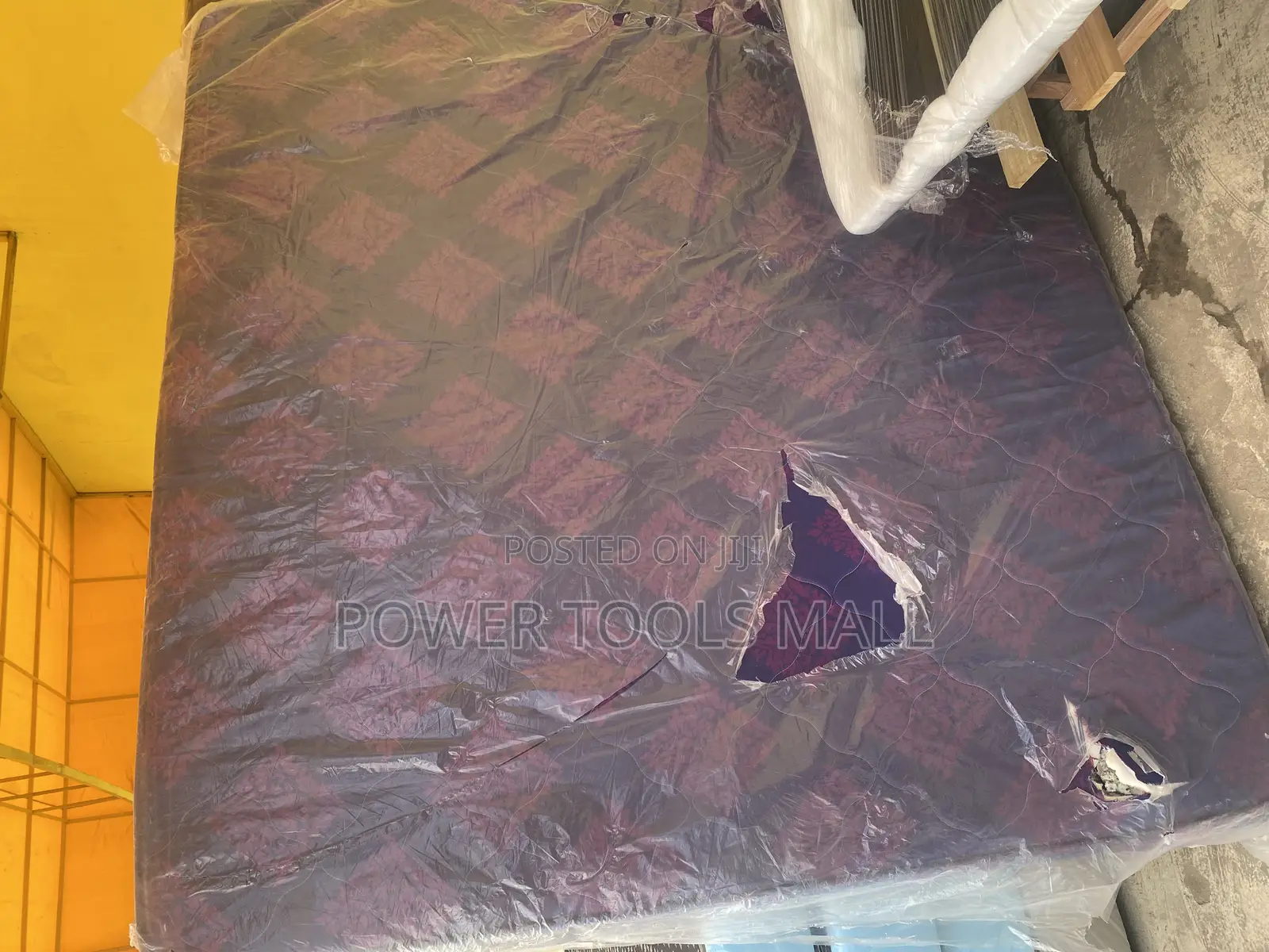 Large Mattress 10”
