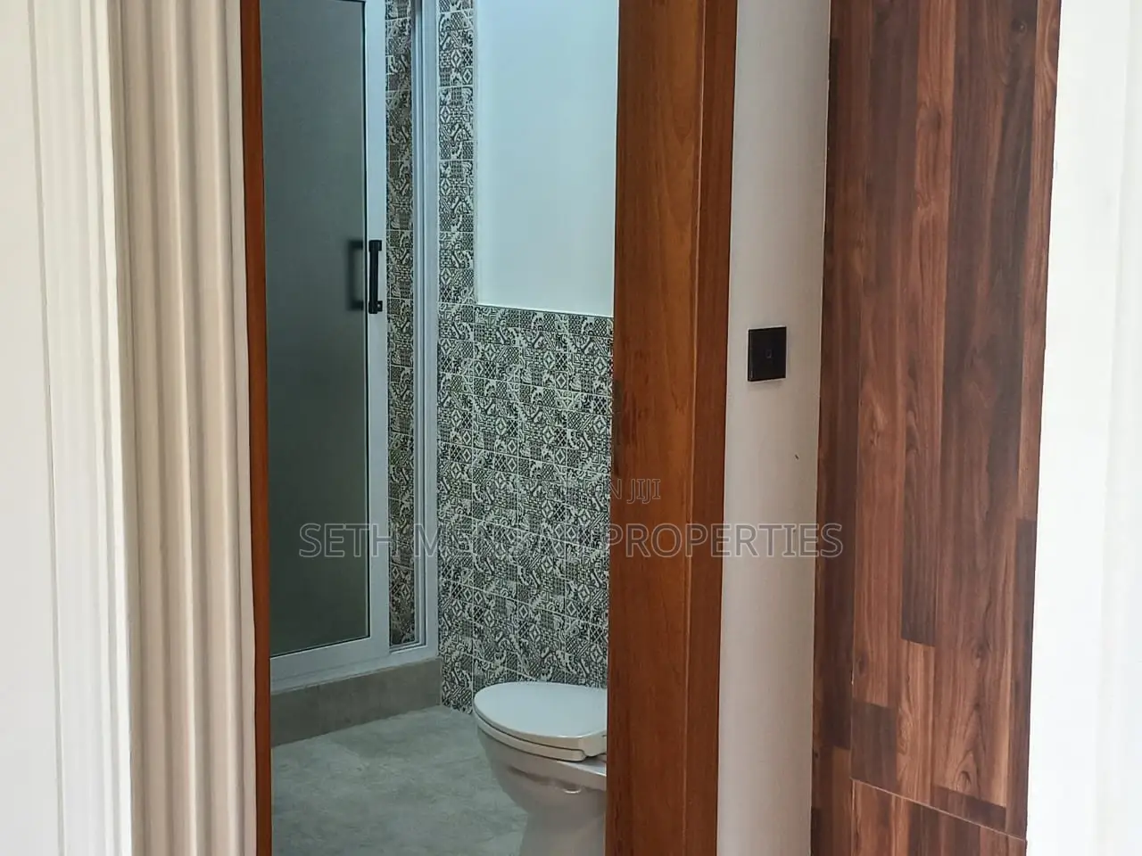 Furnished 4bdrm Apartment in Ayi Mensah, Accra Metropolitan for sale
