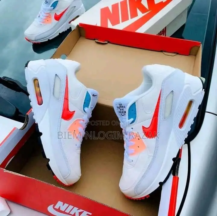 High Quality Reebok N Nike Air Sneakers Available In Stock