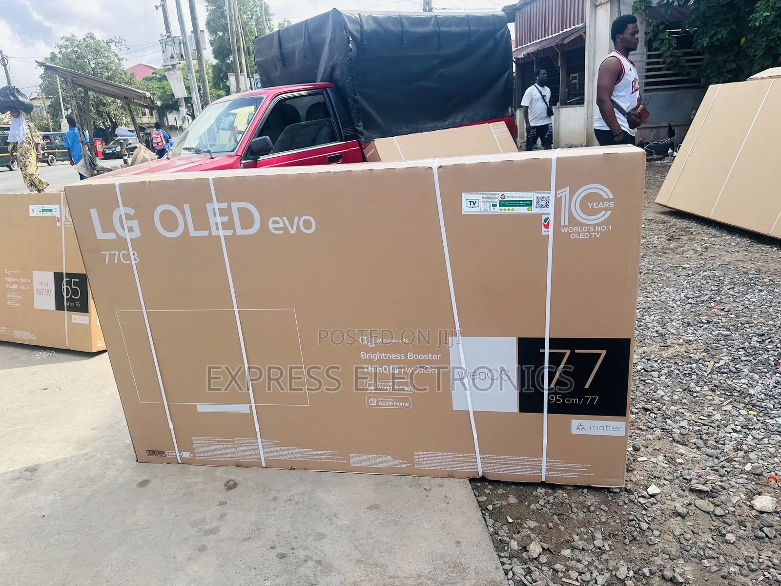New OLED Smart LG 77”C36 Tv  