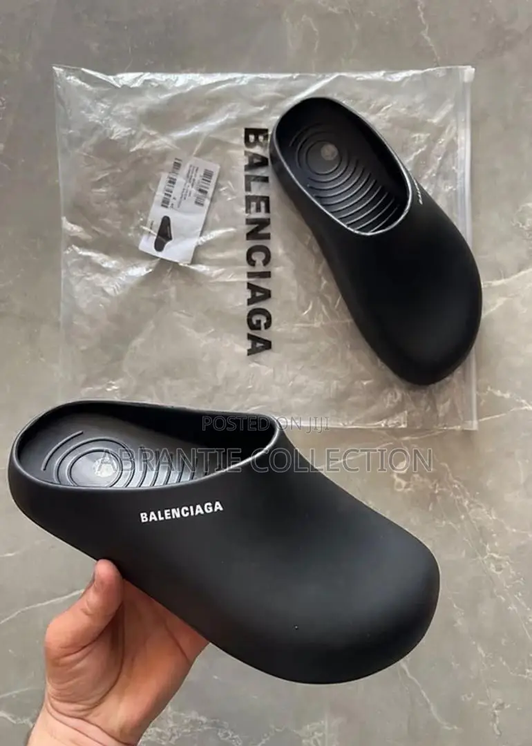Balanciaga Rubber Slides