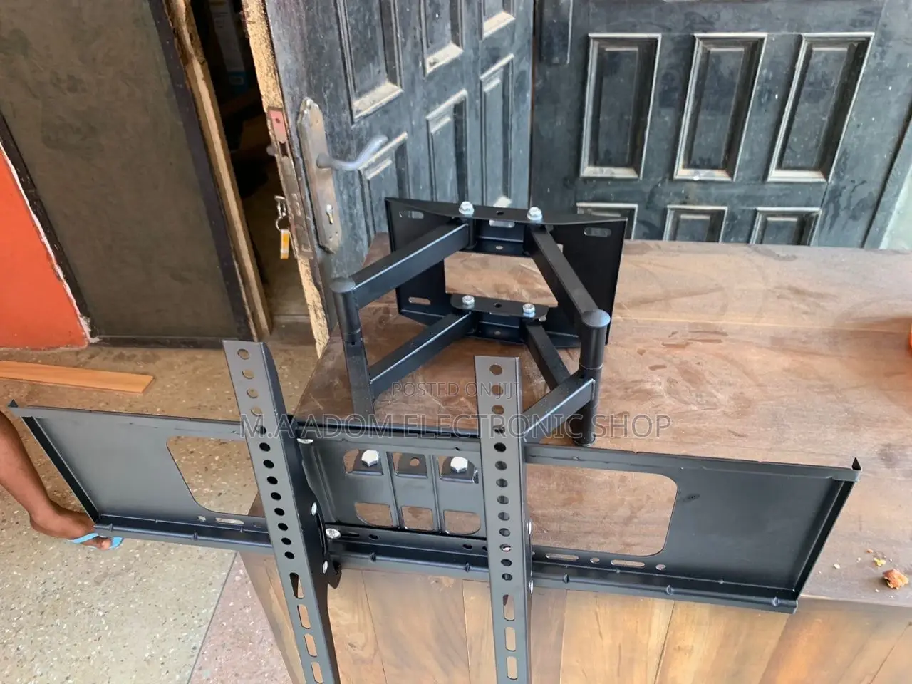Buy Original Adjustable Wall Mount for Tv Between 42”-80”.