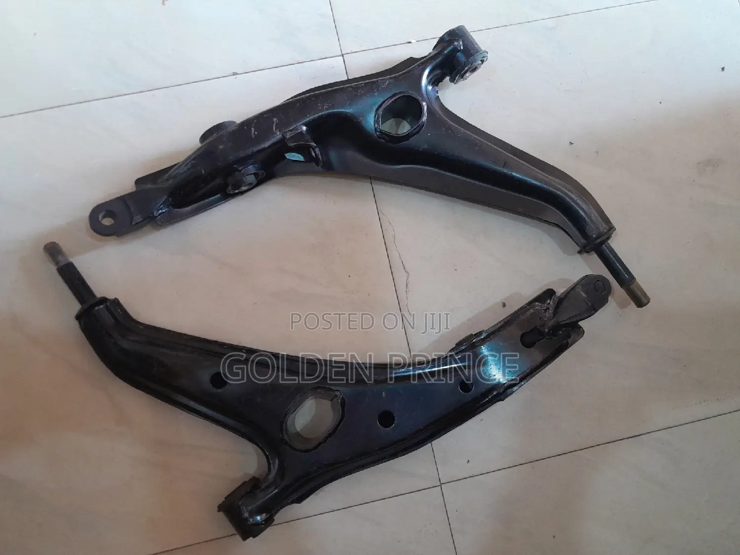 Honda CR-V 98 - 2000 Lowerarm