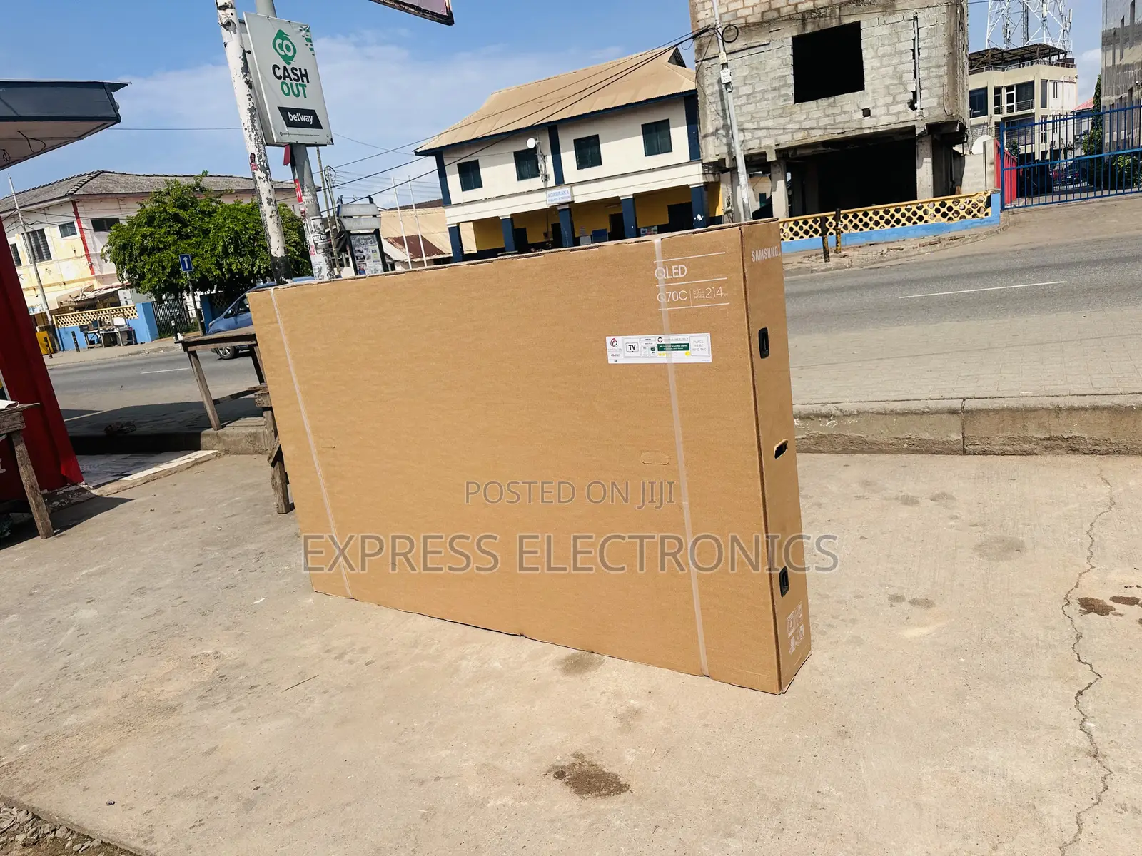 Qled Smart Gloss Slim Samsung 85”Q70c