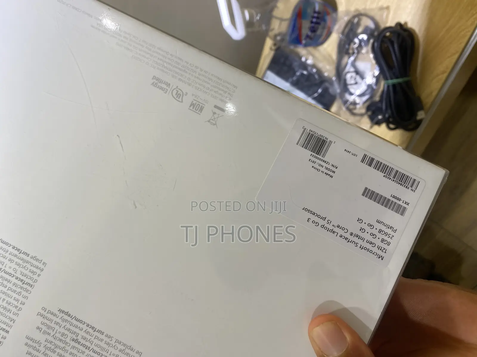 New Laptop Microsoft Surface Go 3 8GB Intel Core i5 SSD 256GB